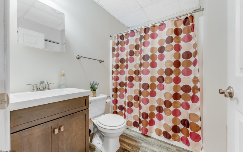 436 December Lane, Morgantown, West Virginia 26508, 3 Bedrooms Bedrooms, 9 Rooms Rooms,3 BathroomsBathrooms,Single Family Detached,For Sale,December,10161644