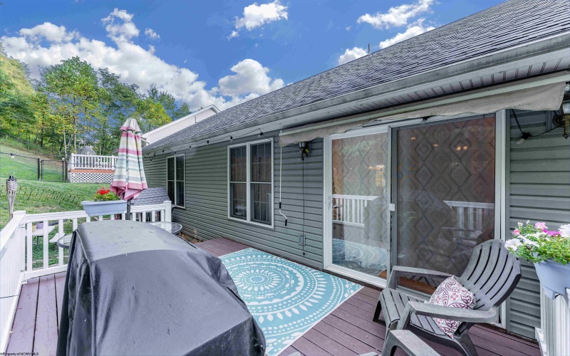 436 December Lane, Morgantown, West Virginia 26508, 3 Bedrooms Bedrooms, 9 Rooms Rooms,3 BathroomsBathrooms,Single Family Detached,For Sale,December,10161644