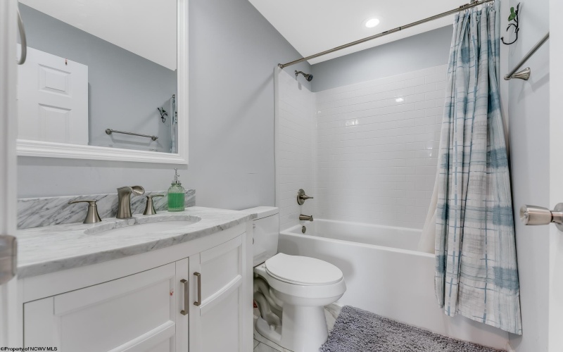 104 Ida Marie Drive, Morgantown, West Virginia 26508, 3 Bedrooms Bedrooms, 7 Rooms Rooms,2 BathroomsBathrooms,Single Family Detached,For Sale,Ida Marie,10161642