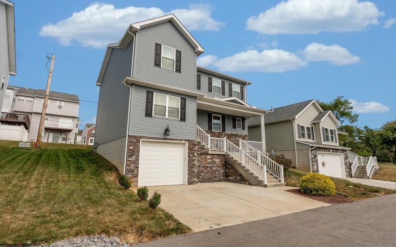 104 Ida Marie Drive, Morgantown, West Virginia 26508, 3 Bedrooms Bedrooms, 7 Rooms Rooms,2 BathroomsBathrooms,Single Family Detached,For Sale,Ida Marie,10161642