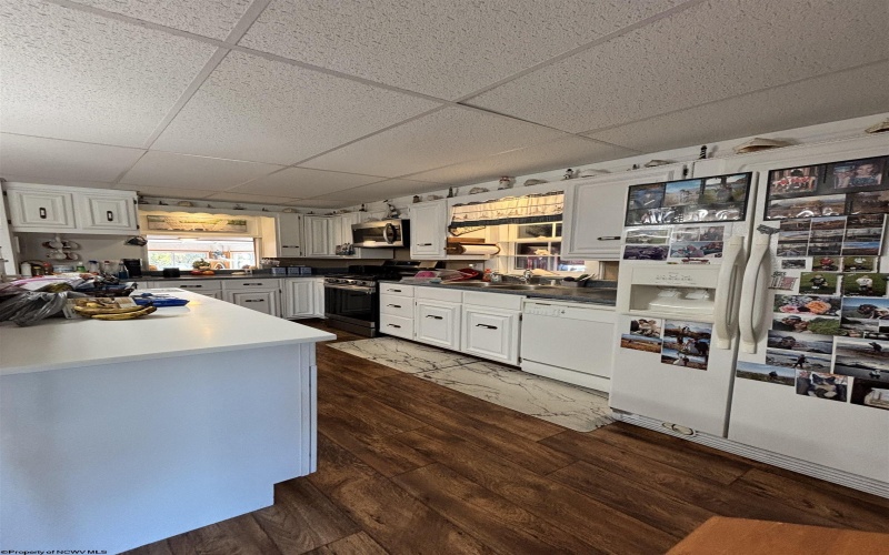 1573 Point Pleasant Road, Belington, West Virginia 26250, 4 Bedrooms Bedrooms, 14 Rooms Rooms,3 BathroomsBathrooms,Single Family Detached,For Sale,Point Pleasant,10161650