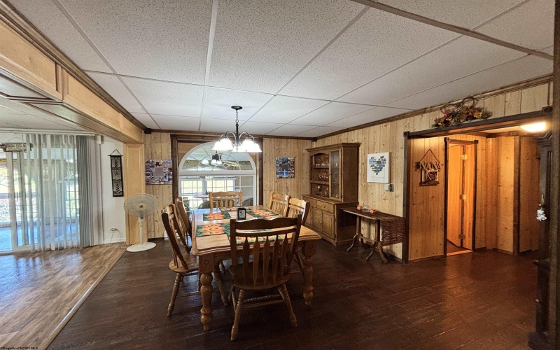 1573 Point Pleasant Road, Belington, West Virginia 26250, 4 Bedrooms Bedrooms, 14 Rooms Rooms,3 BathroomsBathrooms,Single Family Detached,For Sale,Point Pleasant,10161650