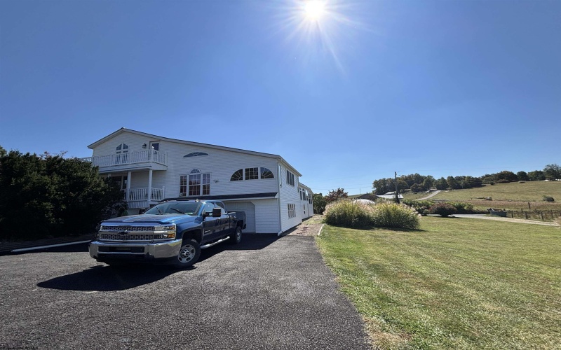 1573 Point Pleasant Road, Belington, West Virginia 26250, 4 Bedrooms Bedrooms, 14 Rooms Rooms,3 BathroomsBathrooms,Single Family Detached,For Sale,Point Pleasant,10161650