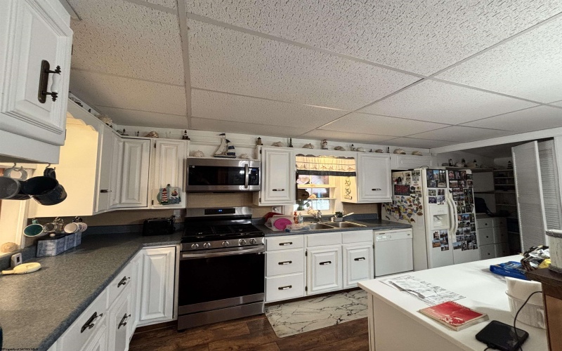 1573 Point Pleasant Road, Belington, West Virginia 26250, 4 Bedrooms Bedrooms, 14 Rooms Rooms,3 BathroomsBathrooms,Single Family Detached,For Sale,Point Pleasant,10161650