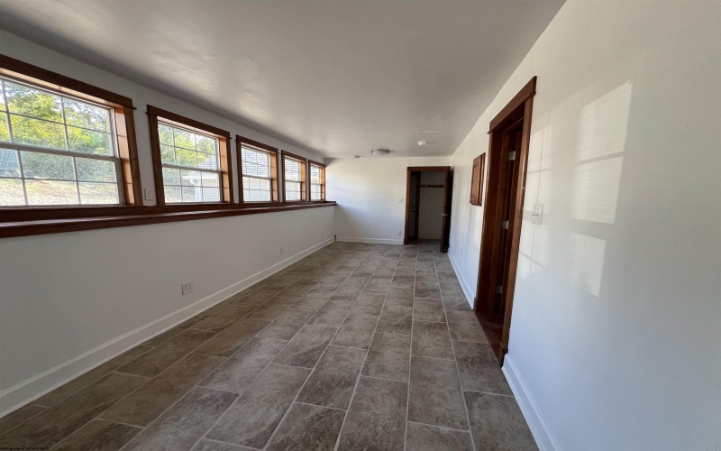 541 Hess Street, Morgantown, West Virginia 26501, 3 Bedrooms Bedrooms, 5 Rooms Rooms,1 BathroomBathrooms,Single Family Detached,For Sale,Hess,10161648