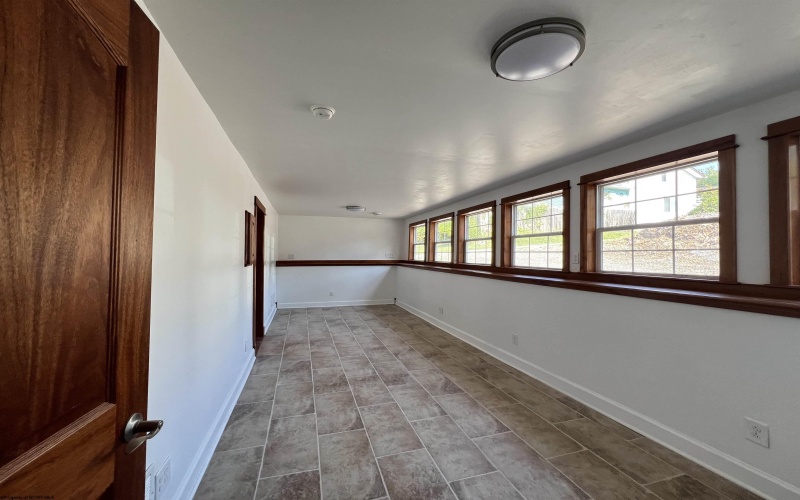 541 Hess Street, Morgantown, West Virginia 26501, 3 Bedrooms Bedrooms, 5 Rooms Rooms,1 BathroomBathrooms,Single Family Detached,For Sale,Hess,10161648