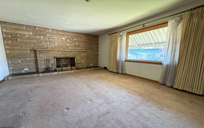 1406 20th Street, Clarksburg, West Virginia 26301, 2 Bedrooms Bedrooms, 7 Rooms Rooms,2 BathroomsBathrooms,Single Family Detached,For Sale,20th,10161647