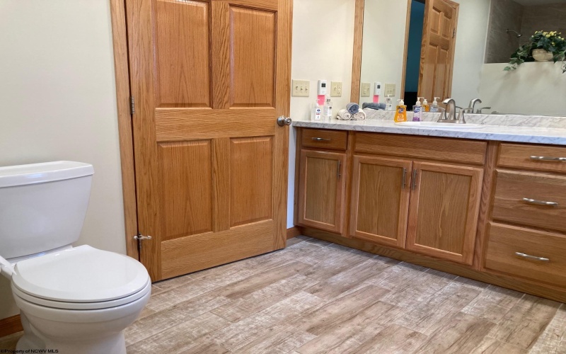 837 Cliff Street, Weston, West Virginia 26452, 4 Bedrooms Bedrooms, 10 Rooms Rooms,2 BathroomsBathrooms,Single Family Detached,For Sale,Cliff,10161651