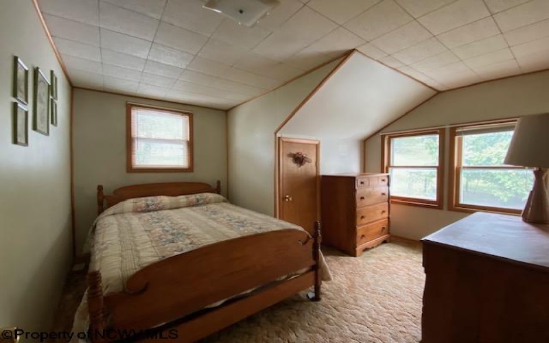 837 Cliff Street, Weston, West Virginia 26452, 4 Bedrooms Bedrooms, 10 Rooms Rooms,2 BathroomsBathrooms,Single Family Detached,For Sale,Cliff,10161651