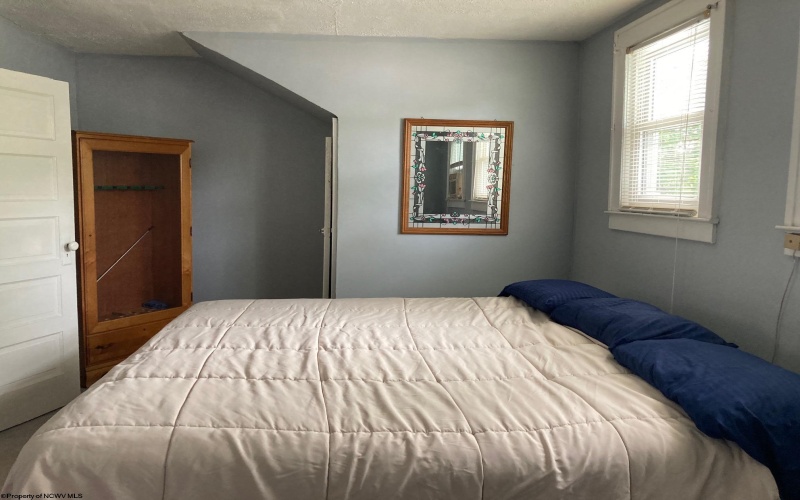 837 Cliff Street, Weston, West Virginia 26452, 4 Bedrooms Bedrooms, 10 Rooms Rooms,2 BathroomsBathrooms,Single Family Detached,For Sale,Cliff,10161651