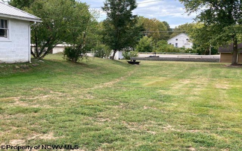 837 Cliff Street, Weston, West Virginia 26452, 4 Bedrooms Bedrooms, 10 Rooms Rooms,2 BathroomsBathrooms,Single Family Detached,For Sale,Cliff,10161651