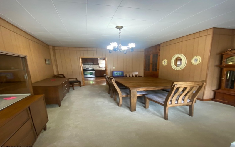 837 Cliff Street, Weston, West Virginia 26452, 4 Bedrooms Bedrooms, 10 Rooms Rooms,2 BathroomsBathrooms,Single Family Detached,For Sale,Cliff,10161651