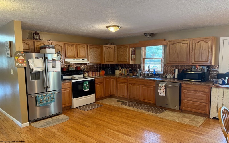 34 Crawford Street, Beverly, West Virginia 26253, 3 Bedrooms Bedrooms, 5 Rooms Rooms,2 BathroomsBathrooms,Single Family Detached,For Sale,Crawford,10161653