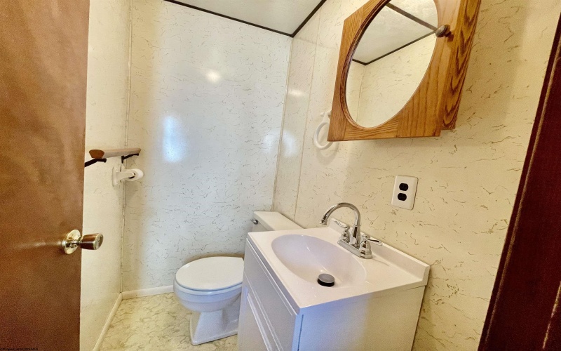67 Gibson Avenue, Masontown, West Virginia 26542, 4 Bedrooms Bedrooms, 7 Rooms Rooms,1 BathroomBathrooms,Single Family Detached,For Sale,Gibson,10161675