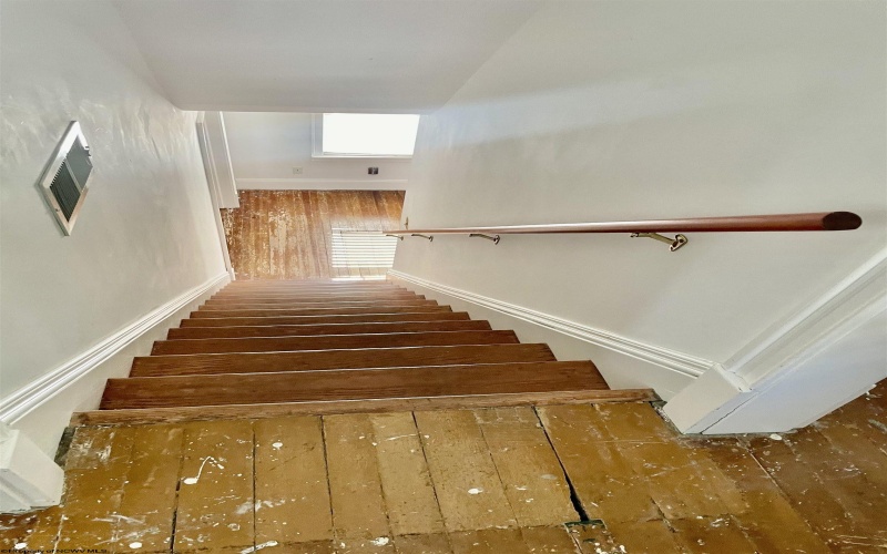 67 Gibson Avenue, Masontown, West Virginia 26542, 4 Bedrooms Bedrooms, 7 Rooms Rooms,1 BathroomBathrooms,Single Family Detached,For Sale,Gibson,10161675