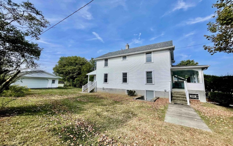 67 Gibson Avenue, Masontown, West Virginia 26542, 4 Bedrooms Bedrooms, 7 Rooms Rooms,1 BathroomBathrooms,Single Family Detached,For Sale,Gibson,10161675
