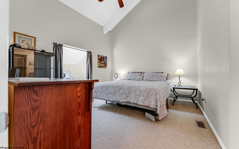 705 Lakeview Estates, Morgantown, West Virginia 26508, 3 Bedrooms Bedrooms, 7 Rooms Rooms,3 BathroomsBathrooms,Single Family Attached,For Sale,Lakeview,10161677