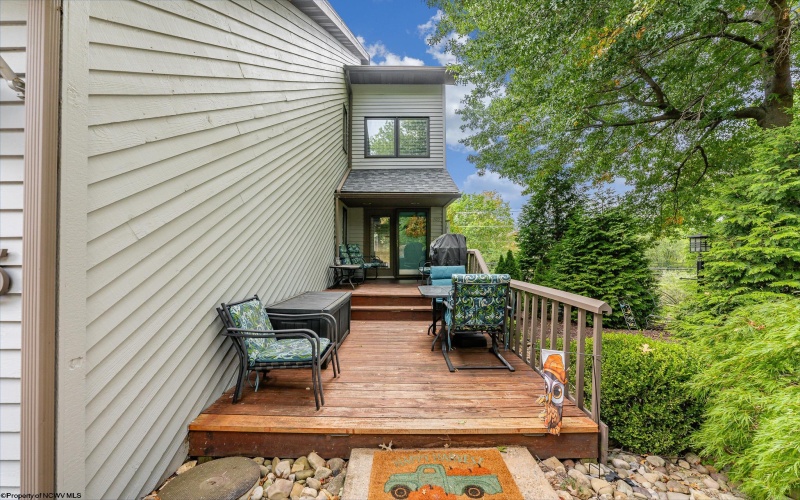 705 Lakeview Estates, Morgantown, West Virginia 26508, 3 Bedrooms Bedrooms, 7 Rooms Rooms,3 BathroomsBathrooms,Single Family Attached,For Sale,Lakeview,10161677