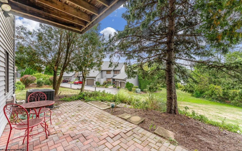 705 Lakeview Estates, Morgantown, West Virginia 26508, 3 Bedrooms Bedrooms, 7 Rooms Rooms,3 BathroomsBathrooms,Single Family Attached,For Sale,Lakeview,10161677