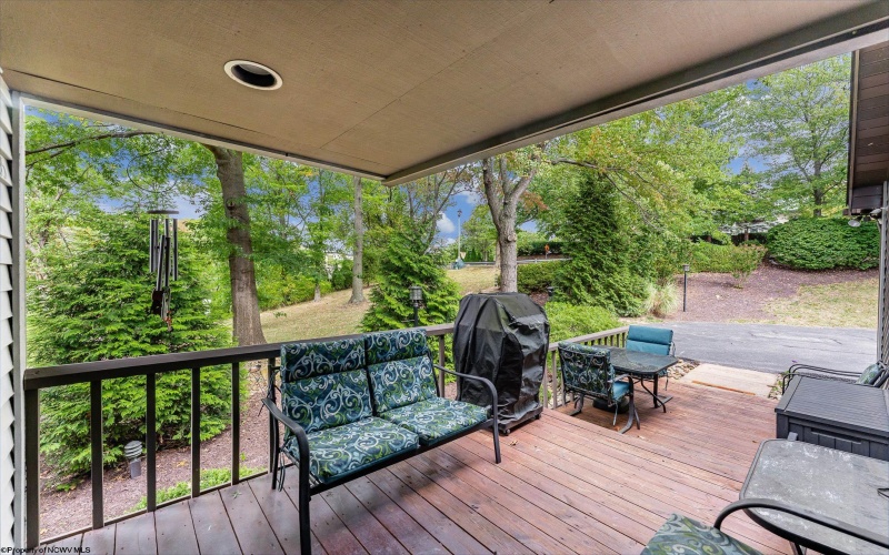 705 Lakeview Estates, Morgantown, West Virginia 26508, 3 Bedrooms Bedrooms, 7 Rooms Rooms,3 BathroomsBathrooms,Single Family Attached,For Sale,Lakeview,10161677