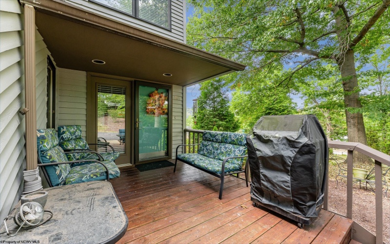 705 Lakeview Estates, Morgantown, West Virginia 26508, 3 Bedrooms Bedrooms, 7 Rooms Rooms,3 BathroomsBathrooms,Single Family Attached,For Sale,Lakeview,10161677