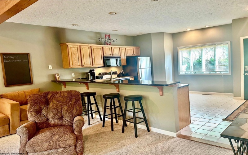 206 Aaron Smith Drive, Bridgeport, West Virginia 26330, 3 Bedrooms Bedrooms, 5 Rooms Rooms,3 BathroomsBathrooms,Single Family Attached,For Sale,Aaron Smith,10161660