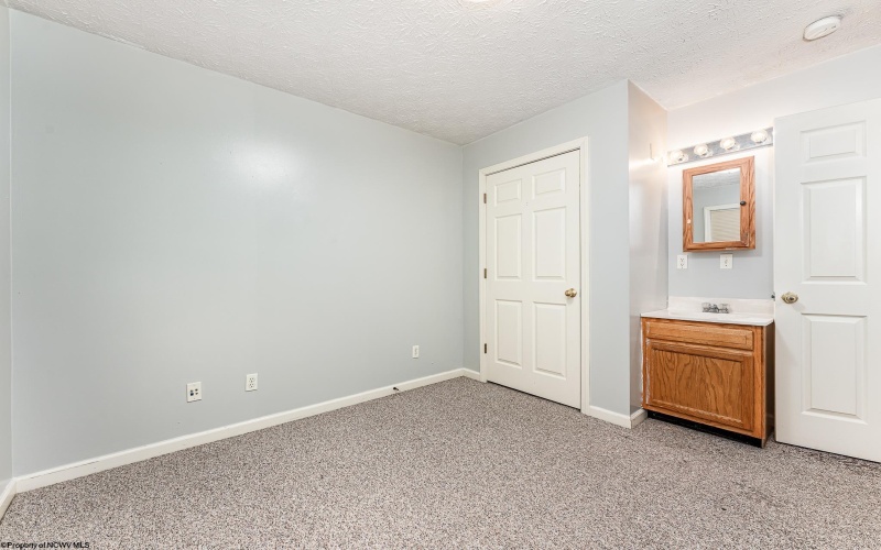 316-340 Willey Street, Morgantown, West Virginia 26505, ,Multi-unit/income,For Sale,Willey,10161654