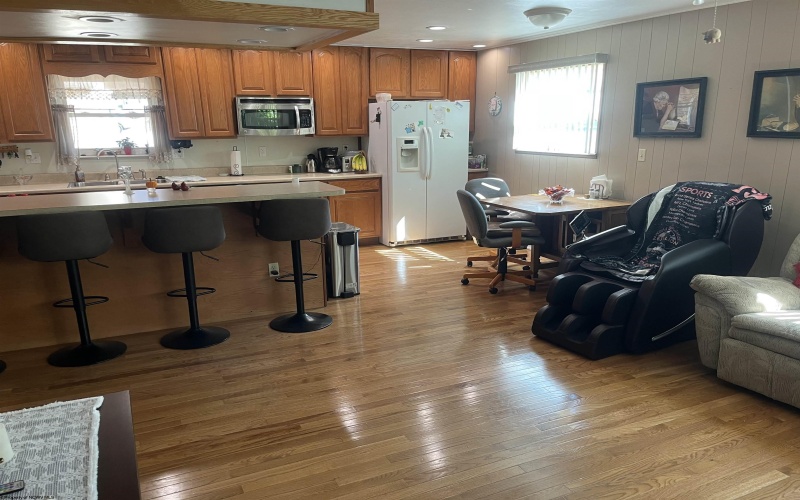 908 Main Avenue, Weston, West Virginia 26452, 3 Bedrooms Bedrooms, 7 Rooms Rooms,1 BathroomBathrooms,Single Family Detached,For Sale,Main,10161674