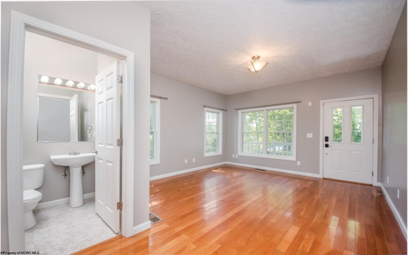 280 West Run Road, Morgantown, West Virginia 26508, 3 Bedrooms Bedrooms, 10 Rooms Rooms,3 BathroomsBathrooms,Residential Rentals,For Rent,West Run,10161658