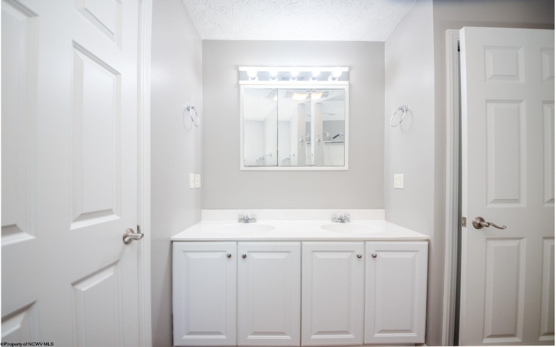 280 West Run Road, Morgantown, West Virginia 26508, 3 Bedrooms Bedrooms, 10 Rooms Rooms,3 BathroomsBathrooms,Residential Rentals,For Rent,West Run,10161658