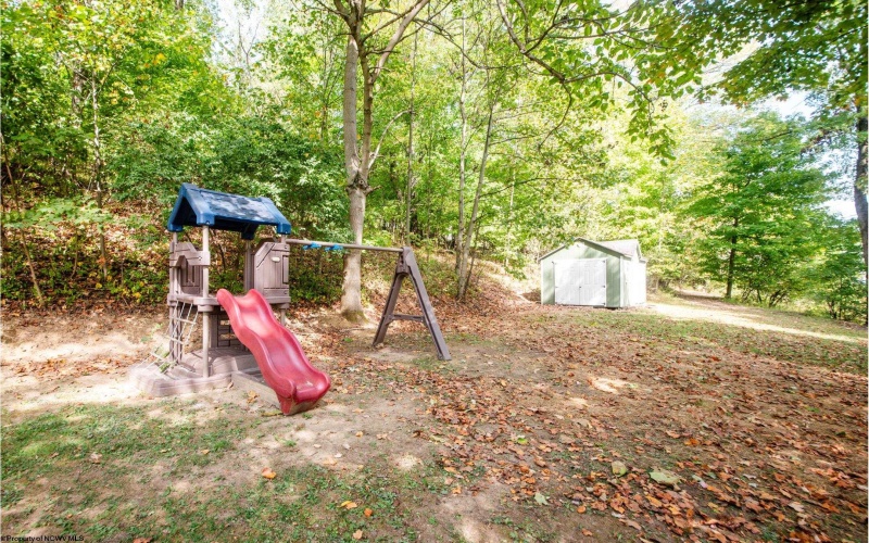 280 West Run Road, Morgantown, West Virginia 26508, 3 Bedrooms Bedrooms, 10 Rooms Rooms,3 BathroomsBathrooms,Residential Rentals,For Rent,West Run,10161658