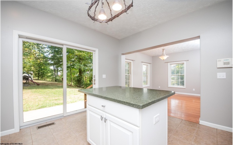 280 West Run Road, Morgantown, West Virginia 26508, 3 Bedrooms Bedrooms, 10 Rooms Rooms,3 BathroomsBathrooms,Residential Rentals,For Rent,West Run,10161658