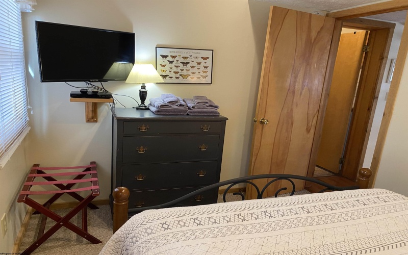 92 Lodge Drive, Davis, West Virginia 26260, 2 Bedrooms Bedrooms, 4 Rooms Rooms,1 BathroomBathrooms,Single Family Detached,For Sale,Lodge,10158507