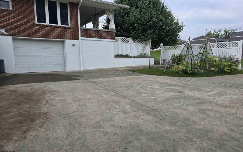 105 Walsh Drive, Kingwood, West Virginia 26537, 3 Bedrooms Bedrooms, 6 Rooms Rooms,2 BathroomsBathrooms,Single Family Detached,For Sale,Walsh,10161659 105 Walsh Drive, Kingwood, West Virginia 26537, 3 Bedrooms Bedrooms, 6 Rooms Rooms,2 BathroomsBathrooms,Single Family Detached,For Sale,Walsh,10161659