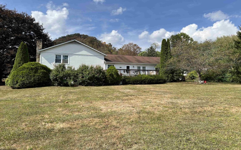 9517 Seneca Trail, Mill Creek, West Virginia 26280, 4 Bedrooms Bedrooms, 8 Rooms Rooms,2 BathroomsBathrooms,Single Family Detached,For Sale,Seneca,10161661