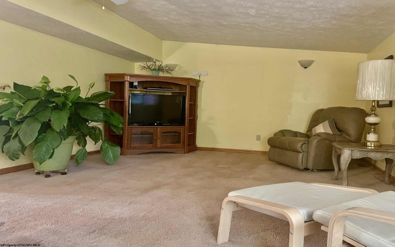 711 Pennsylvania Avenue, Bridgeport, West Virginia 26330, 4 Bedrooms Bedrooms, 12 Rooms Rooms,3 BathroomsBathrooms,Single Family Detached,For Sale,Pennsylvania,10161663