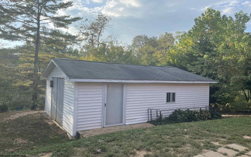 711 Pennsylvania Avenue, Bridgeport, West Virginia 26330, 4 Bedrooms Bedrooms, 12 Rooms Rooms,3 BathroomsBathrooms,Single Family Detached,For Sale,Pennsylvania,10161663