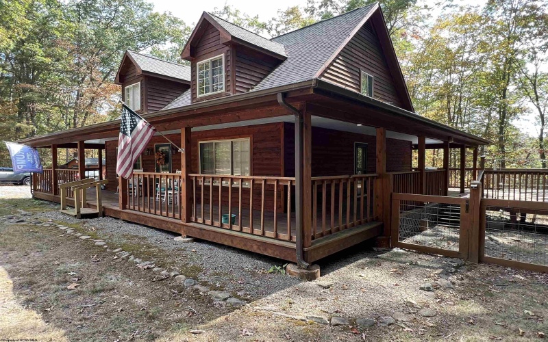 162 Summit Circle, Hillsboro, West Virginia 24946, 2 Bedrooms Bedrooms, 8 Rooms Rooms,2 BathroomsBathrooms,Single Family Detached,For Sale,Summit,10161665