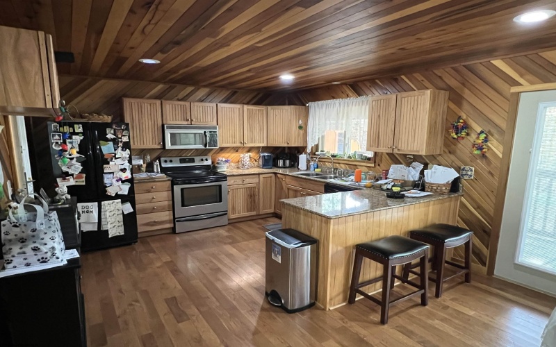 162 Summit Circle, Hillsboro, West Virginia 24946, 2 Bedrooms Bedrooms, 8 Rooms Rooms,2 BathroomsBathrooms,Single Family Detached,For Sale,Summit,10161665