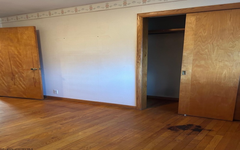 68 Crescent Avenue, Buckhannon, West Virginia 26201, 4 Bedrooms Bedrooms, 13 Rooms Rooms,1 BathroomBathrooms,Single Family Detached,For Sale,Crescent,10161678