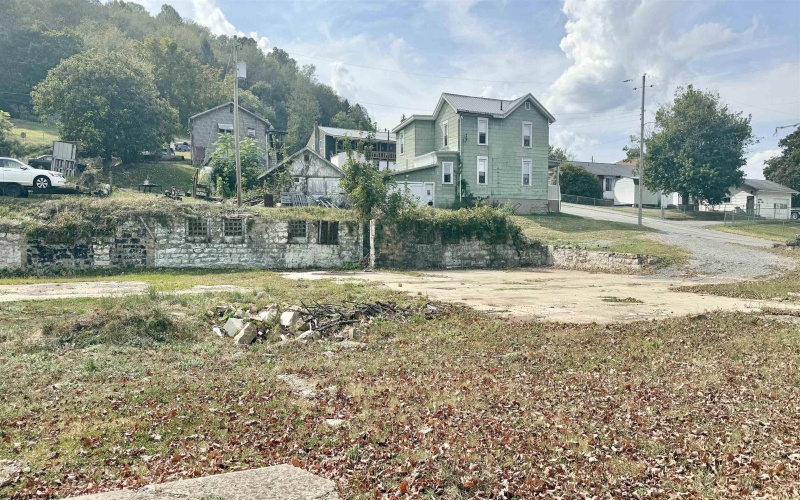 306 BEECH Street, Grafton, West Virginia 26354, ,Lots/land,For Sale,BEECH,10161679