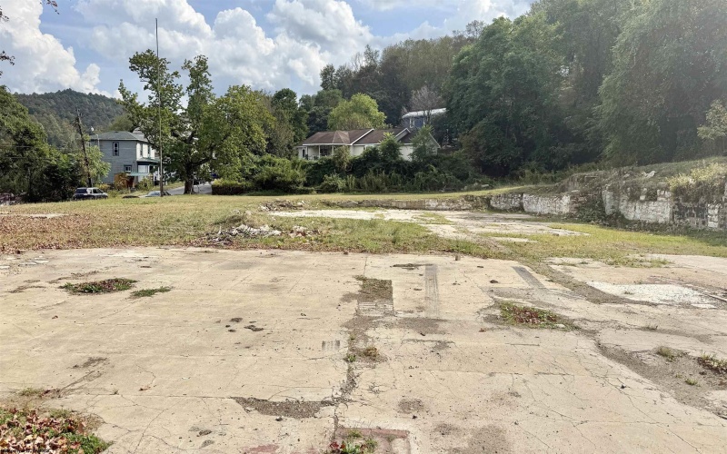 306 BEECH Street, Grafton, West Virginia 26354, ,Lots/land,For Sale,BEECH,10161679