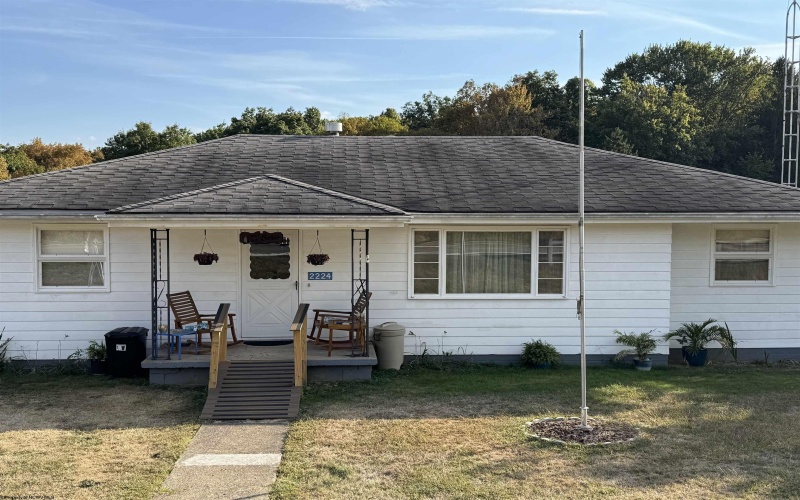 2224 Hudson Hill Road, Weirton, West Virginia 26062, 3 Bedrooms Bedrooms, 6 Rooms Rooms,1 BathroomBathrooms,Single Family Detached,For Sale,Hudson Hill,10161698