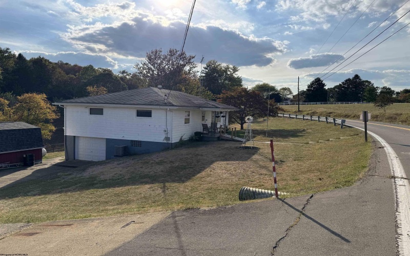 2224 Hudson Hill Road, Weirton, West Virginia 26062, 3 Bedrooms Bedrooms, 6 Rooms Rooms,1 BathroomBathrooms,Single Family Detached,For Sale,Hudson Hill,10161698