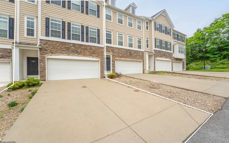 3909 Sun Way, Morgantown, West Virginia 26505, 3 Bedrooms Bedrooms, 7 Rooms Rooms,2 BathroomsBathrooms,Single Family Attached,For Sale,Sun,10160107