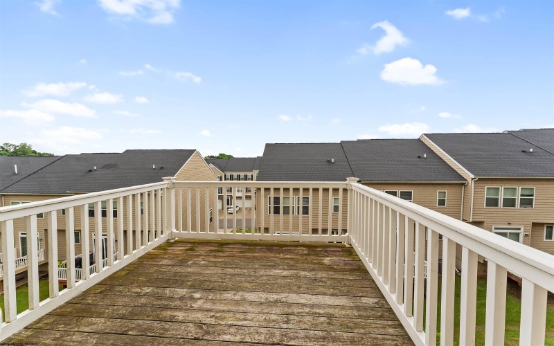 3909 Sun Way, Morgantown, West Virginia 26505, 3 Bedrooms Bedrooms, 7 Rooms Rooms,2 BathroomsBathrooms,Single Family Attached,For Sale,Sun,10160107
