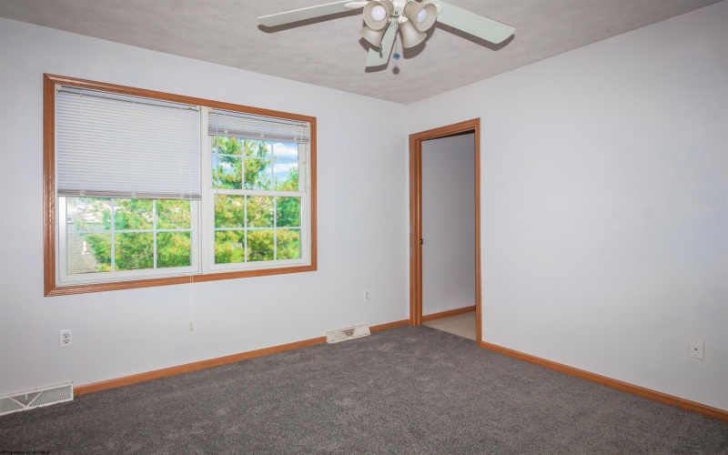 1510 Bergamont Street, Morgantown, West Virginia 26505, 3 Bedrooms Bedrooms, 6 Rooms Rooms,2 BathroomsBathrooms,Single Family Attached,For Sale,Bergamont,10161691