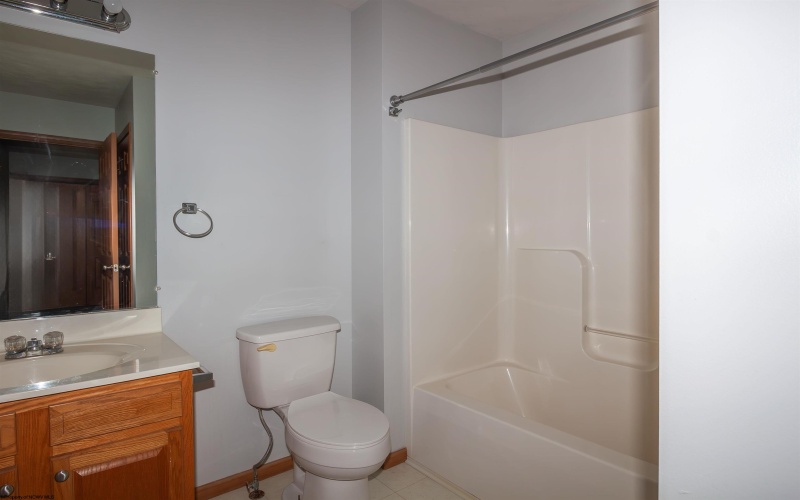 1510 Bergamont Street, Morgantown, West Virginia 26505, 3 Bedrooms Bedrooms, 6 Rooms Rooms,2 BathroomsBathrooms,Single Family Attached,For Sale,Bergamont,10161691