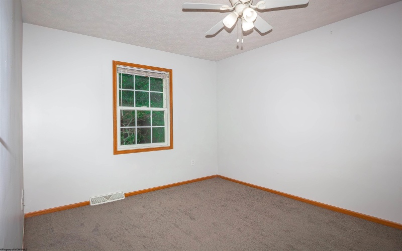 1510 Bergamont Street, Morgantown, West Virginia 26505, 3 Bedrooms Bedrooms, 6 Rooms Rooms,2 BathroomsBathrooms,Single Family Attached,For Sale,Bergamont,10161691
