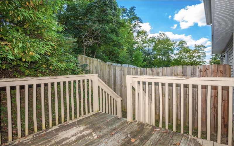 1510 Bergamont Street, Morgantown, West Virginia 26505, 3 Bedrooms Bedrooms, 6 Rooms Rooms,2 BathroomsBathrooms,Single Family Attached,For Sale,Bergamont,10161691